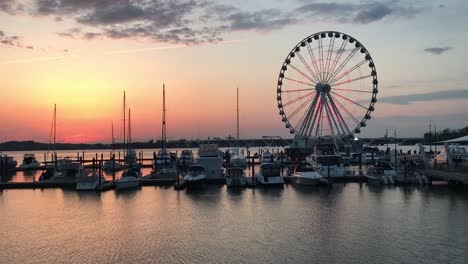 Ein-Wunderschöner-Sonnenuntergang-Am-Nationalhafen-In-Maryland