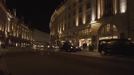 Regent-Street-Im-Zentrum-Von-London-Bei-Nacht