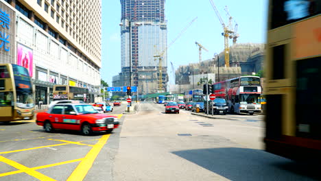Hong-Kong:-Vista-Del-Flujo-De-Tráfico-De-La-Ciudad-Desde-La-Carretera-Que-Rodea-Los-Edificios-Comerciales
