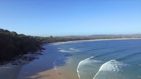 Aerial-drone-shot-panning-across-Byron-Bay