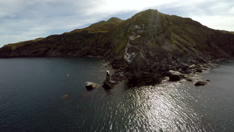 Aerial-shot-of-the-stunning-volcanic-island,-Isla-Coronado,-Loreto-Bay-National-Marine-Park,-Baja-California-Sur