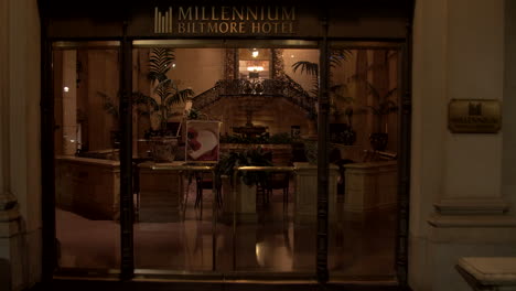 Millennium-Biltmore-Hotel,-Los-Angeles,-Kalifornien,-USA