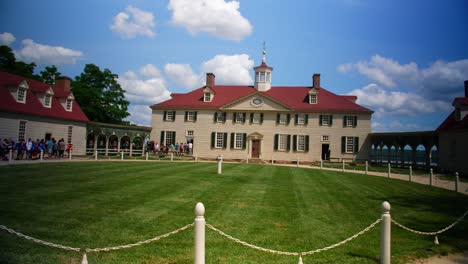 Vista-Del-Frente-De-La-Mansión-En-Mount-O-Mount-Vernon,-También-Conocida-Como-La-Histórica-Casa-De-George-Washington.
