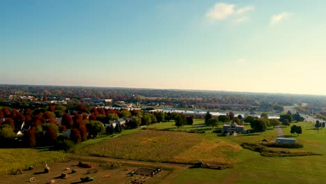 Rolling-drone-shot-of-an-amazing-fall-season-of-Illinois