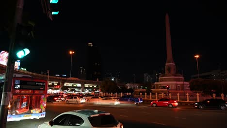 Victory-Monument,-Anusawari-Chai-Samoraphum,-Bangkok