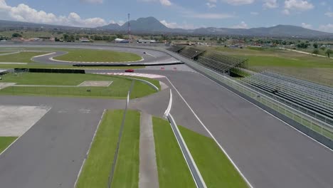 A-car-racing-on-a-race-circuit
