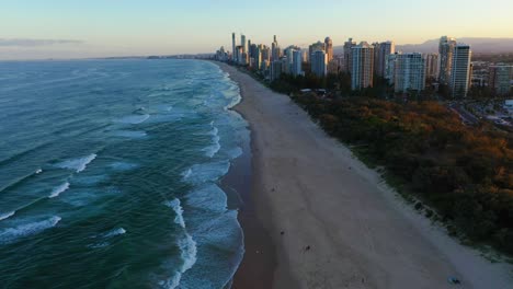 Beatiful-sunset-at-the-Gold-Coast,-beaches-and-surf,-Drone
