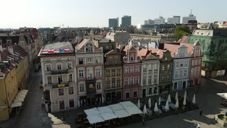 Famous-Merchant-houses-in-Poznan,-Poland