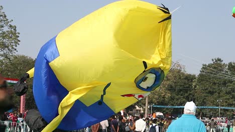 whale-kite-and-its-minions-are-heading-up-at-Cha-Am-International-Kite-festival