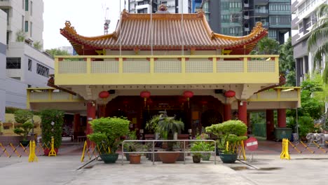 The-Kwan-Im-Tng-Temple-at-Balestier-Road,-Chinese-temple-dedicated-to-Guanyin,-the-Goddess-of-Mercy