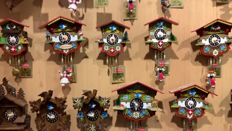Cuckoo-clocks-are-one-of-the-most-famous-creations-by-the-Swiss,-and-here-we-can-see-a-variety-of-them
