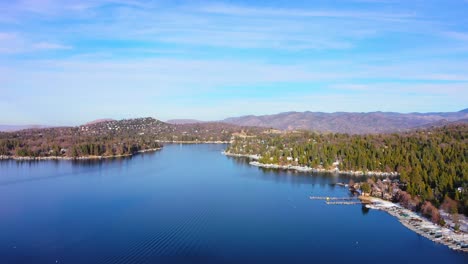 Lake-Arrowhead-aerial-view-with-drone-in-4k-panning-left