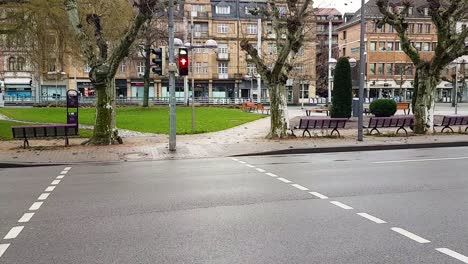 Crossing-road-towards-empty-tourist-city-during-Corona-lockdown,-Heidelberg-Germany
