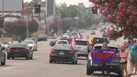 Donald-Trump-car-caravan-rally