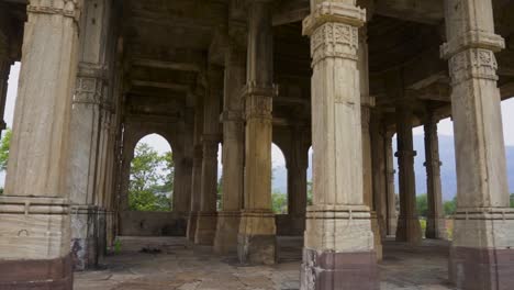 La-Mezquita-Kevada-Es-Una-Mezquita-En-Champaner,-Estado-De-Gujarat