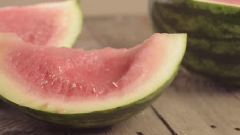 Juicy-ripe-watermelon-panning-shot-close-up