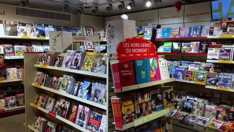 View-inside-the-magazine-and-book-shop-at-the-Toulouse-airport-in-Blagnac,-France