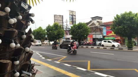 Busy-Traffic-on-Laksda-Adisucipto-Street-in-Yogyakarta,-Java-Island,-Indonesia