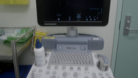Hospital-Womans-Ultrasound-For-Baby-Upclose-Camera-Pan-Down