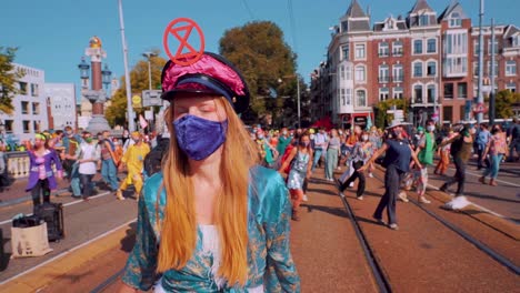 Rebellion-Extinction-Demonstrators-Dancing-At-The-Blauwbrug-Bridge-At-Amsterdam-The-Netherlands-19-9-2020
