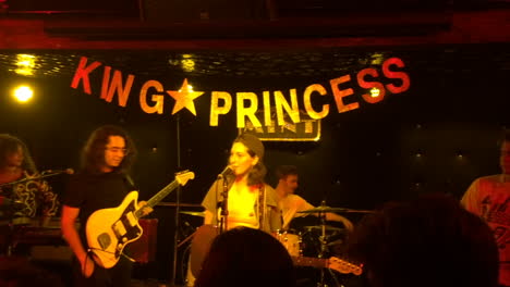 Pop-Music-Star-King-Princess-in-Performance-Debut