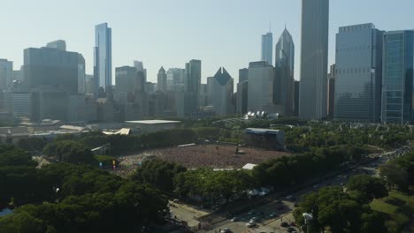 Crane-Up-to-reveal-Lollapalooza-Crowds
