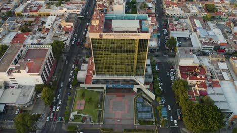 Edificio-Académico-Universidad-De-Guadalajara