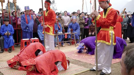 People-pray-to-god-for-a-better-future-in-the-Long-Tong-festival,-held-in-Bac-Son-town,-Lang-Son-province,-Vietnam