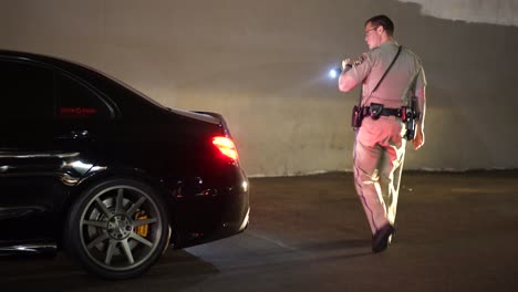 chp-officers-check-car-during-traffic-stop
