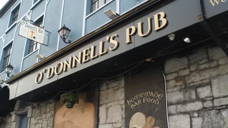 Static-shot-outside-O'Donnell's-Pub,-Gort-Galway,-Ireland