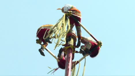 Papantla-flyers-tying-up-the-rope-before-executing-the-traditional-mexican-ritual