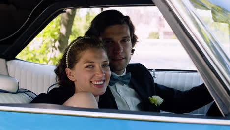 Just-married-couple-in-a-car