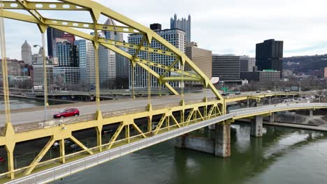Fort-Duquesne-Brücke-In-Pittsburgh,-PA
