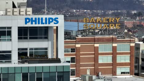 Philips--Und-Google-Gebäude-Am-Bakery-Square-In-Pittsburgh