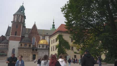 Krakow,-Poland---11-July-2022:-The-Wawel-Castle-Complex
