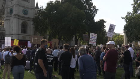 A-huge-crowd-of-leaseholders-rally-together-at-Parliament-Square