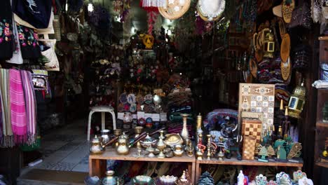 Souvenir-Shopping-Stall-in-Market-Stall-of-Anfeh,-Lebanon