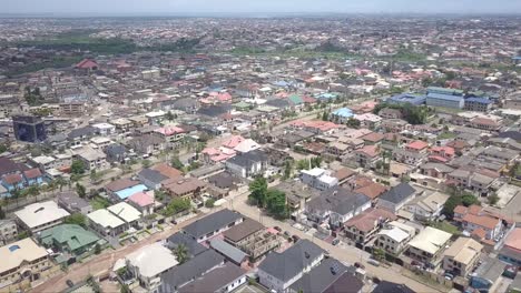 Una-Vista-Ariel-De-Un-Barrio-Residencial-En-Lagos-Nigeria