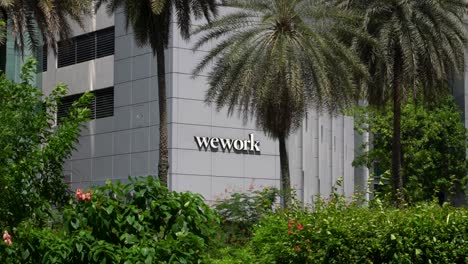 Wework-Bürogebäude-Im-Zentralen-Geschäftsviertel-Der-Innenstadt-Von-Singapur
