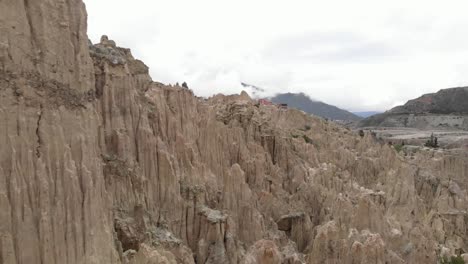 Increíbles-Formaciones-De-Arenisca-Hoodoo-Son-Causadas-Por-La-Erosión-Extrema