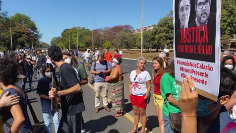 moving-shot-of-the-masses-at-the-protest-in-brasilia-against-the-murder-of-two-journalists-in-the-amazon