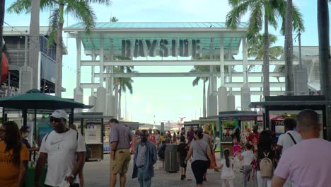 Entrance-of-Bayside-Marketplace-Miami-Daytime-Tripod-Blue-Skies