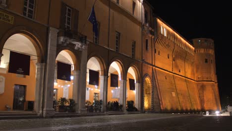 Main-square,-Cesena,-Italy-:-Pan-shot-of-the-medieval-castle-in-the-main-square-of-the-city-at-night-time