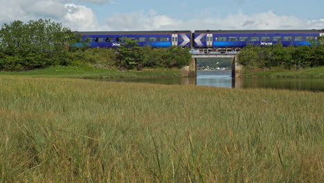 Train-going-north-from-Inverness