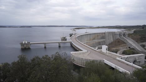 Barragem-do-Alqueva-Dam-in-Alentejo,-Portugal