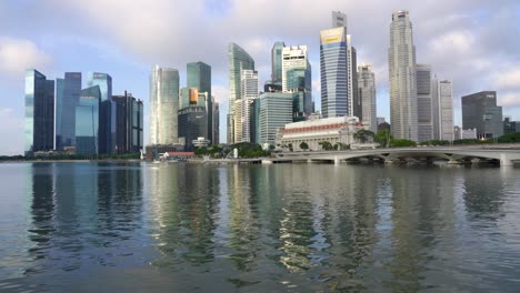 view-of-the-Singapore-Central-business-district-at-sunset,-Marina-Bay