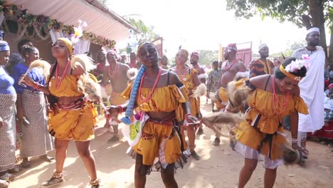 Igbo-Kulturtanz-Im-Igbo-Land-Im-östlichen-Teil-Von-Nigeria,-Bundesstaat-Anambra