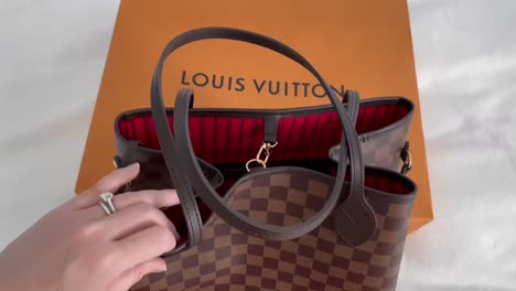 Louis Vuitton Neverfull Bags for sale in De Witt, Iowa