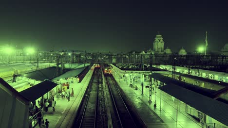 Hyderabad-Kreuzungsbahnhof-Bei-Nacht