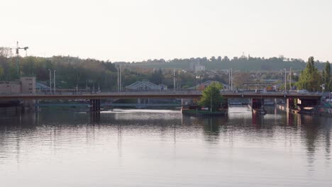 Stuttgart-König-Karls-Brücke-über-den-Neckar-am-Wasen-Bad-Cannstatt